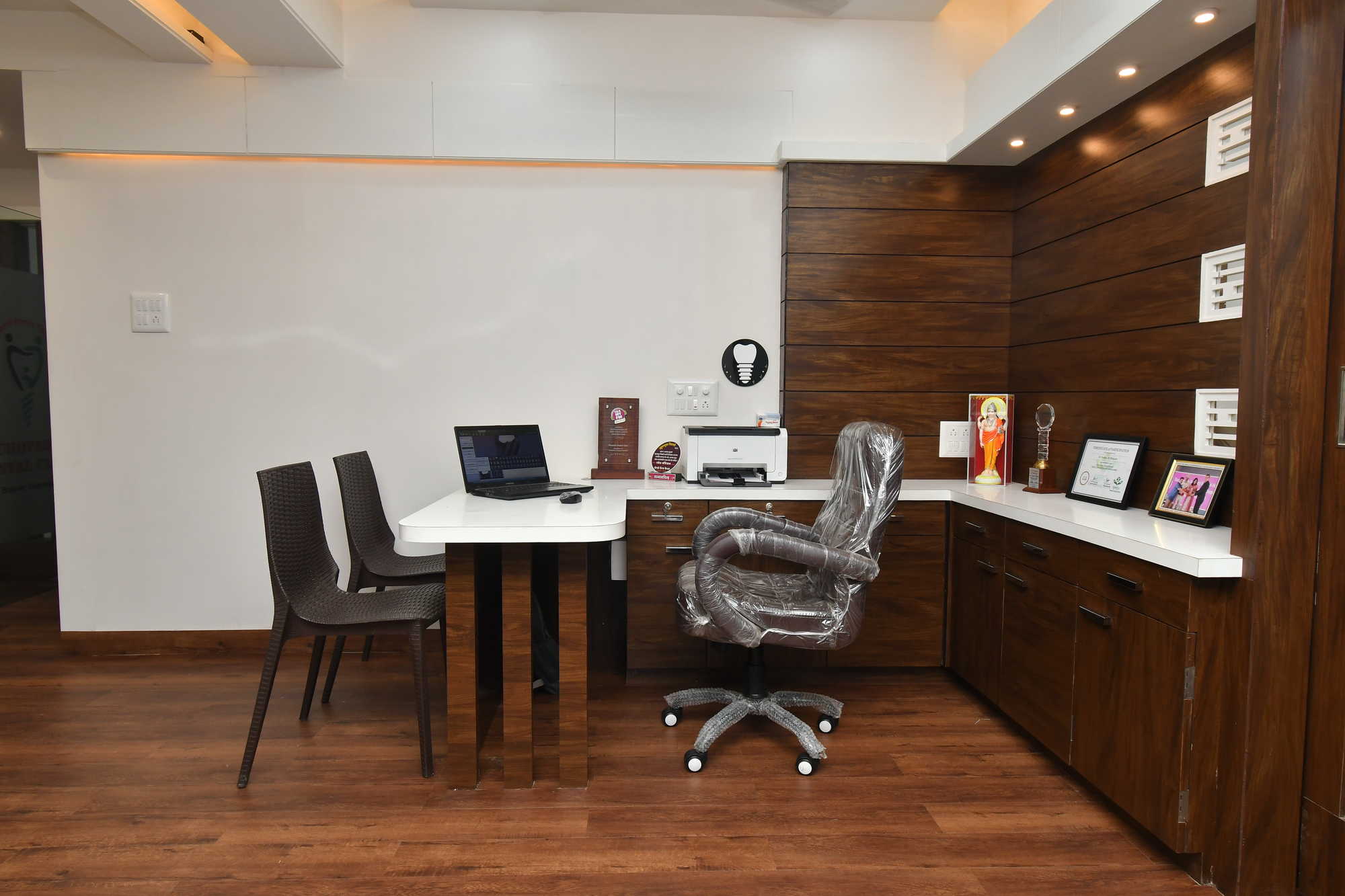 chopade-dental-clinic-vijay-nagar-sangli-dentists-03e79bvolj